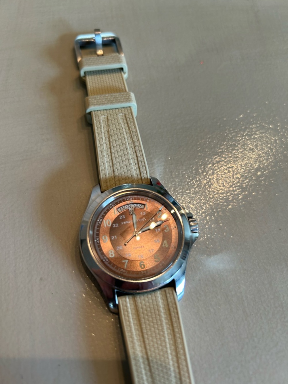 Hamilton Khaki King Day Date - Picture 3 of 6